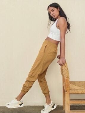 Athleta Textured Brooklyn Joggers Tuscan Gold Ribbed Women’s Size 8